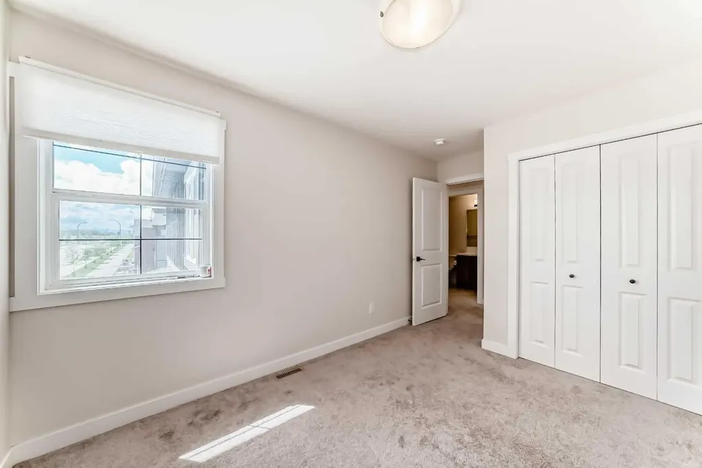 10 Verity Landing SW Calgary AB T2Y 0T1