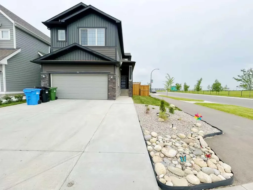 10 Verity Landing SW Calgary AB T2Y 0T1