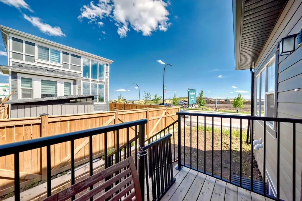 10 Verity Landing SW Calgary AB T2Y 0T1