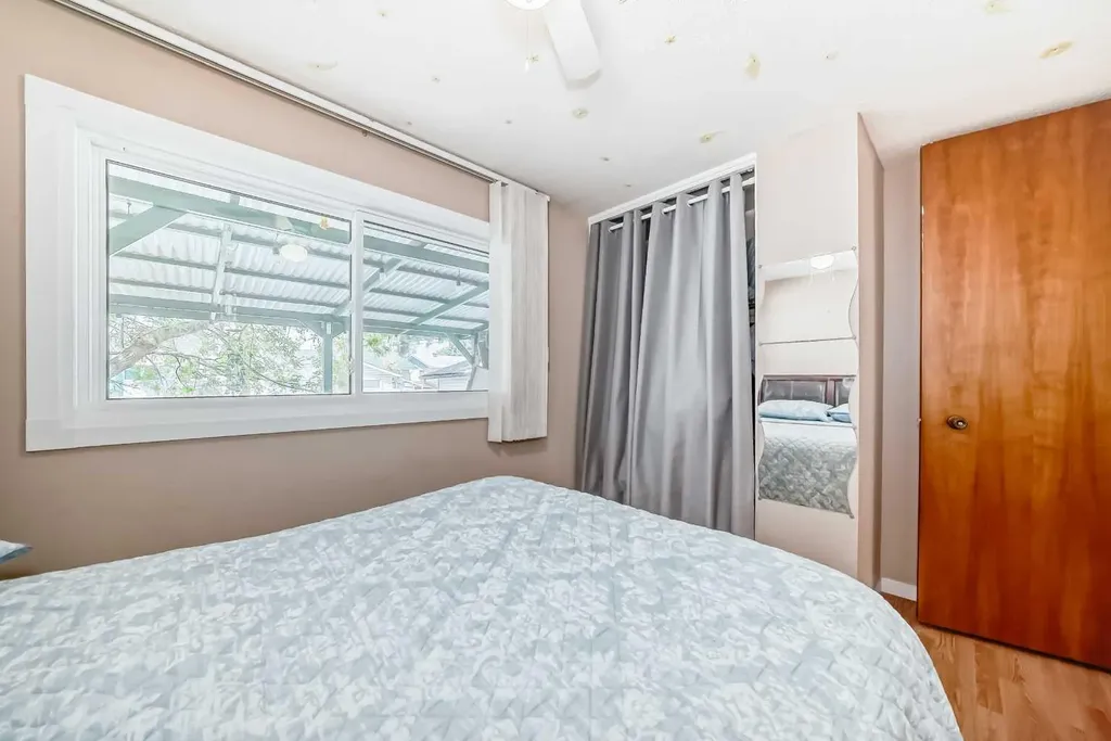 5132 Marian Way NE Calgary AB T2A 2Y4