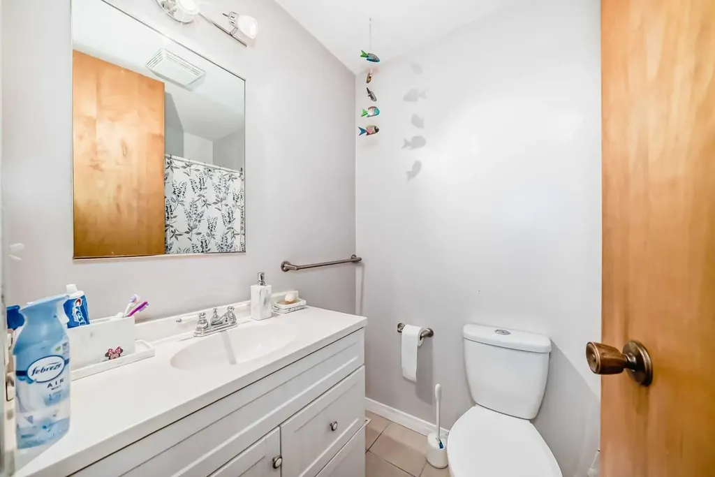 5132 Marian Way NE Calgary AB T2A 2Y4