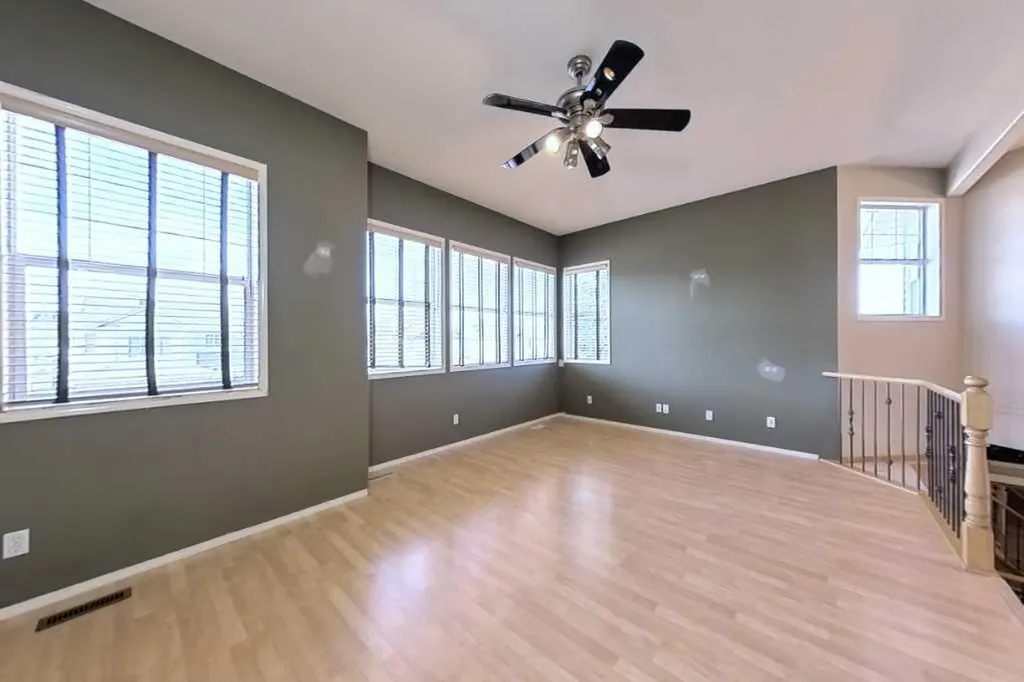 39 Simcoe Terrace SW Calgary AB T3H 4S3