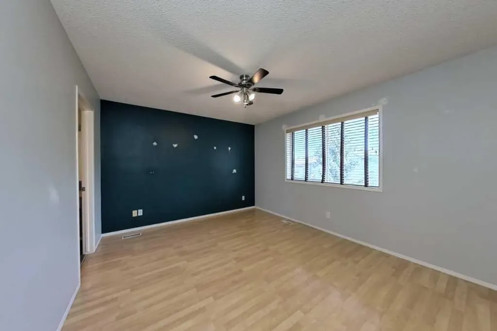 39 Simcoe Terrace SW Calgary AB T3H 4S3