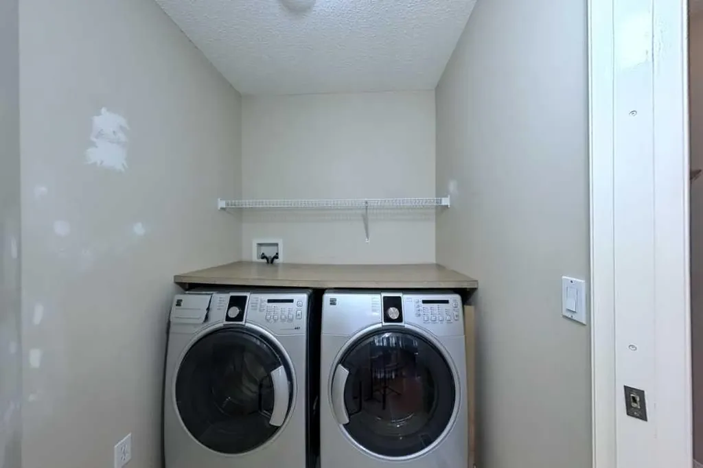 39 Simcoe Terrace SW Calgary AB T3H 4S3