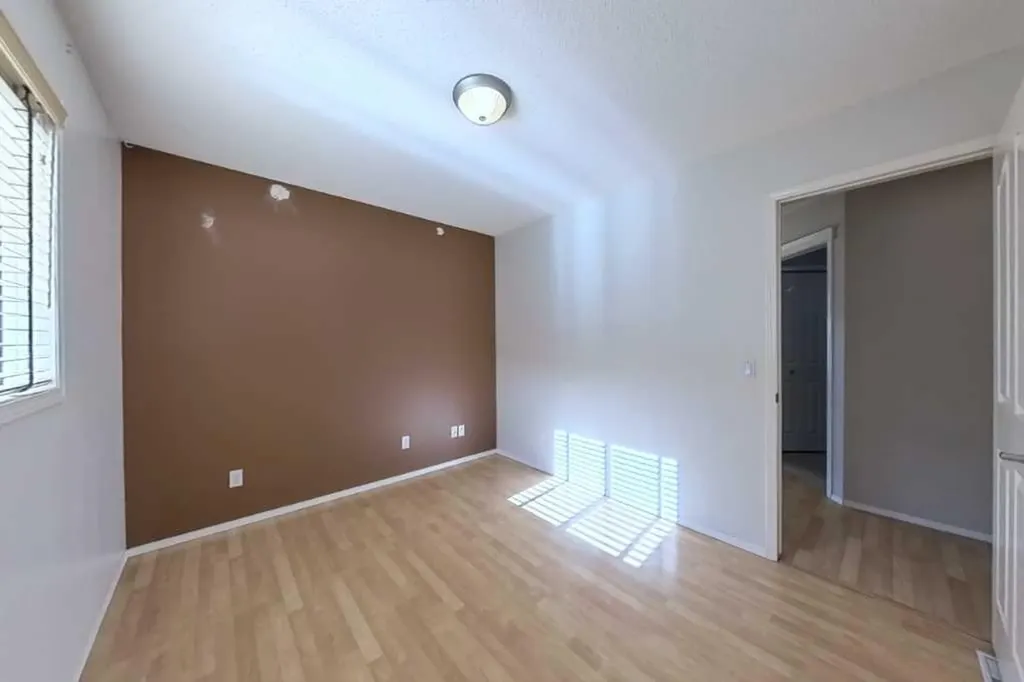 39 Simcoe Terrace SW Calgary AB T3H 4S3