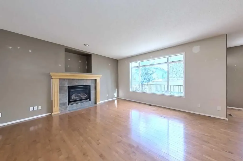 39 Simcoe Terrace SW Calgary AB T3H 4S3