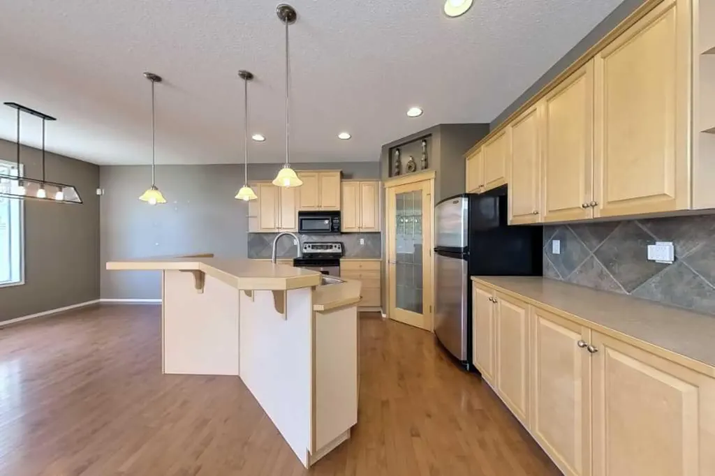 39 Simcoe Terrace SW Calgary AB T3H 4S3