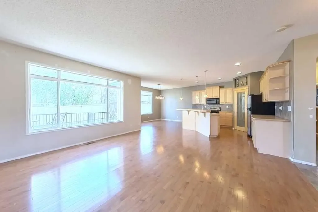 39 Simcoe Terrace SW Calgary AB T3H 4S3