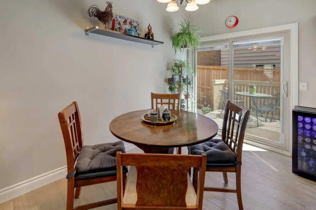 36 Edforth Road NW Calgary AB T3A 3V7