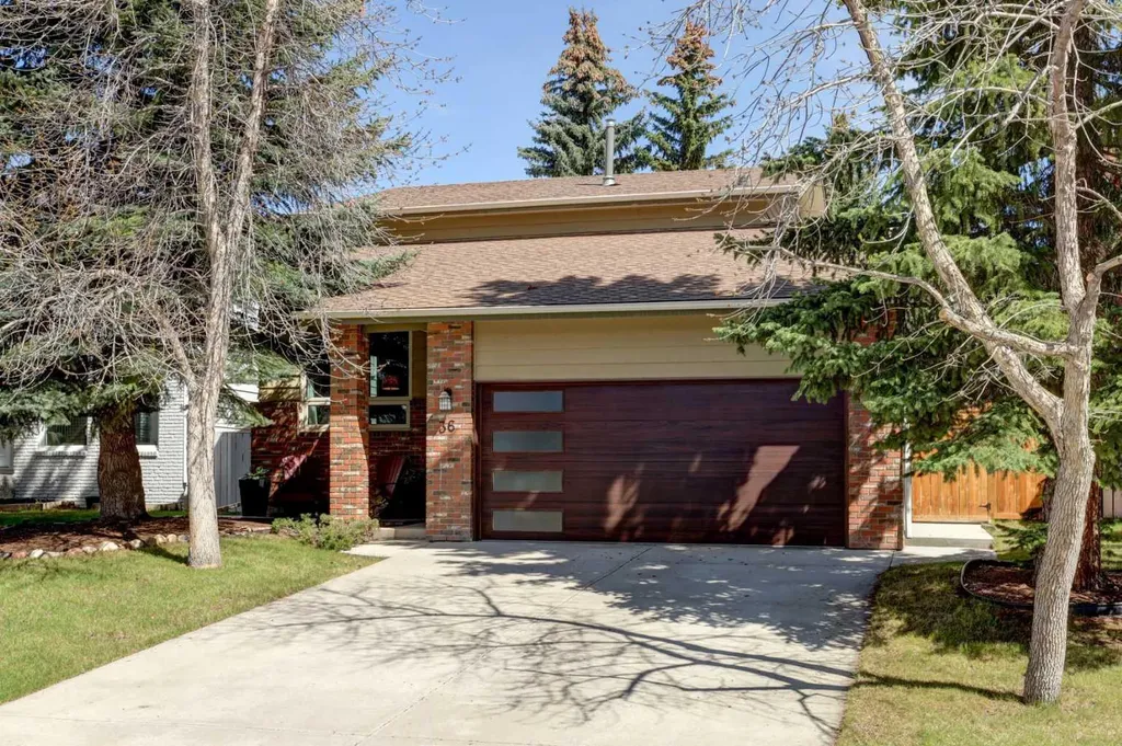 36 Edforth Road NW Calgary AB T3A 3V7
