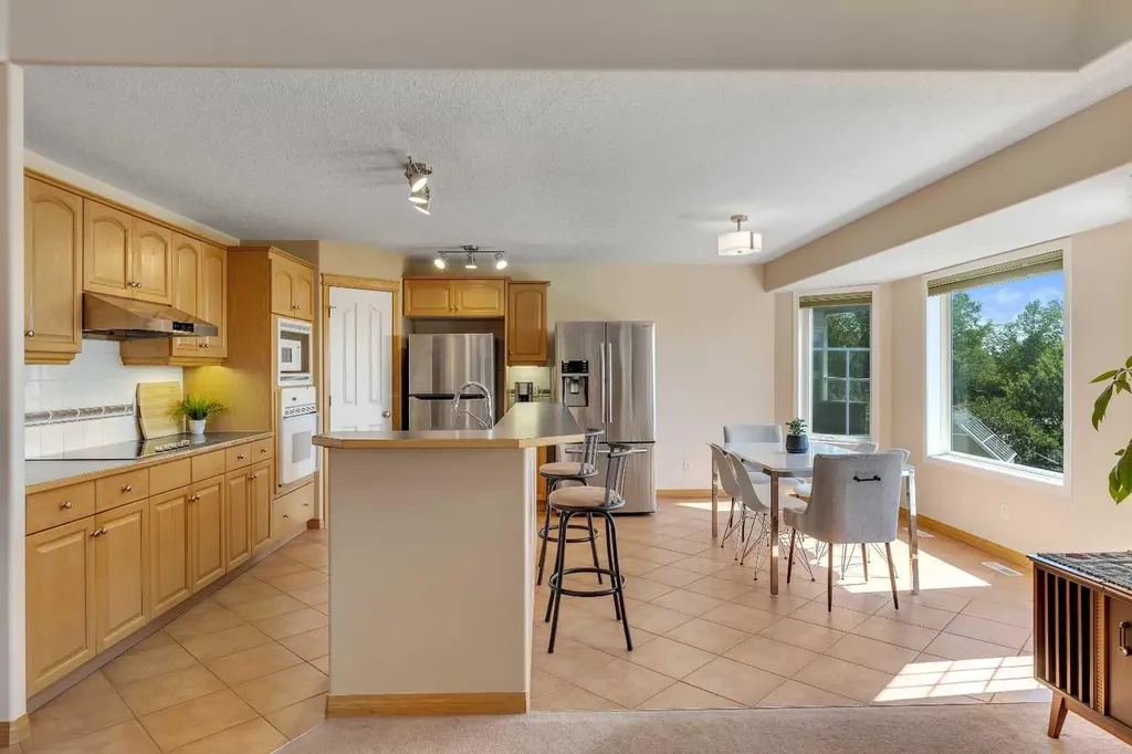 9 Panorama Hills Manor NW Calgary AB T3K 5K6