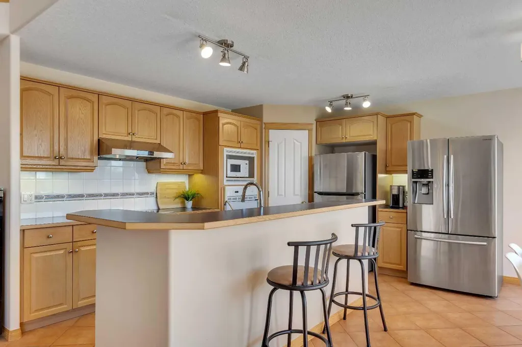 9 Panorama Hills Manor NW Calgary AB T3K 5K6