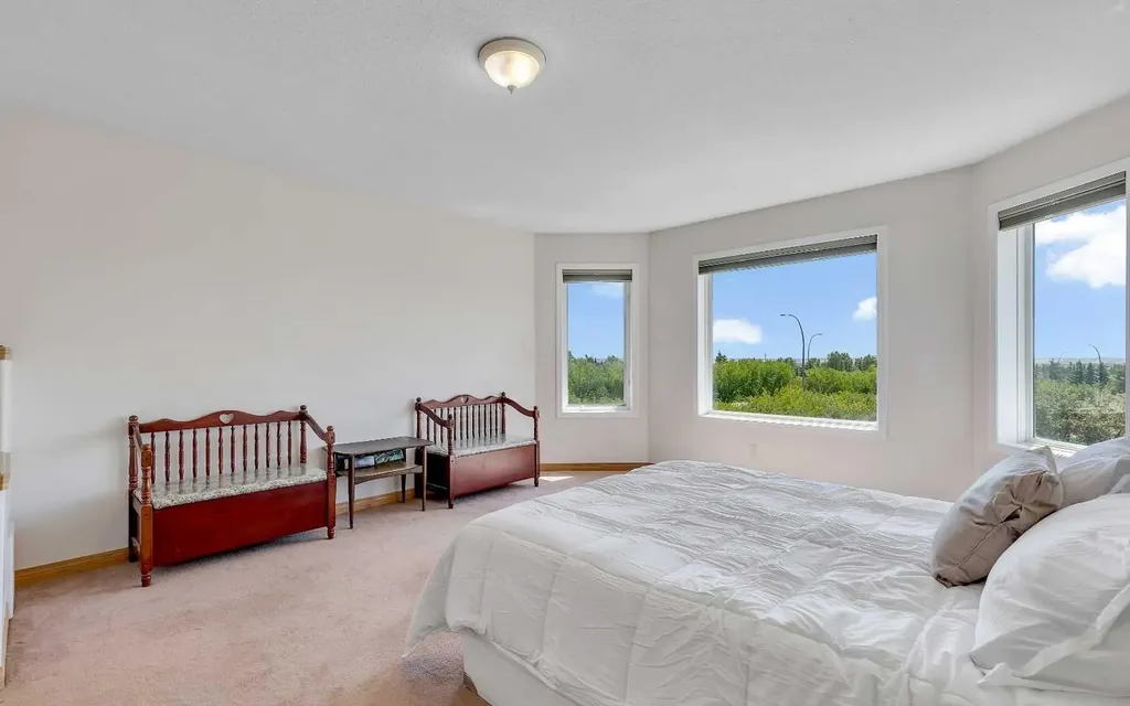 9 Panorama Hills Manor NW Calgary AB T3K 5K6