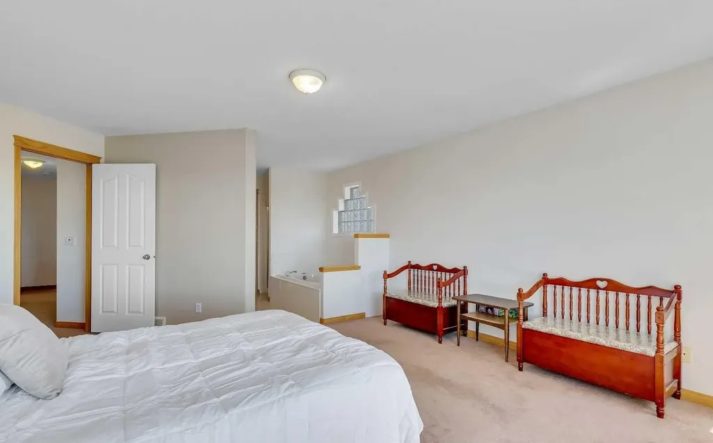 9 Panorama Hills Manor NW Calgary AB T3K 5K6