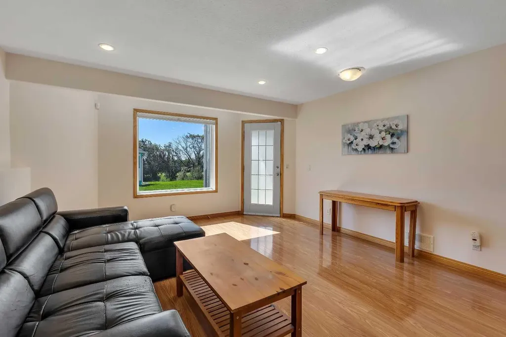 9 Panorama Hills Manor NW Calgary AB T3K 5K6