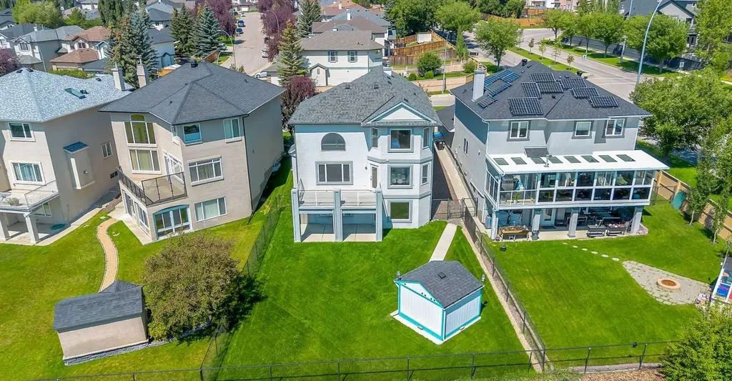 9 Panorama Hills Manor NW Calgary AB T3K 5K6