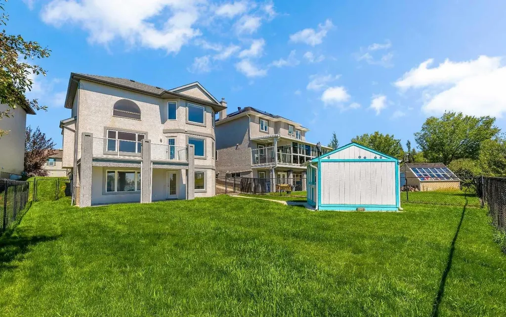 9 Panorama Hills Manor NW Calgary AB T3K 5K6