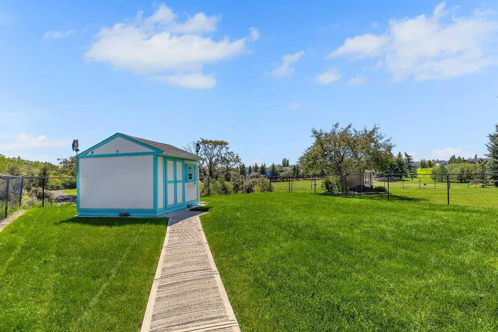 9 Panorama Hills Manor NW Calgary AB T3K 5K6
