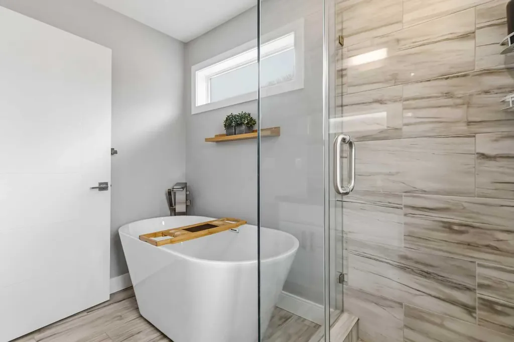 137 Richardson Lane N Fort Mcmurray AB T9J 1L9