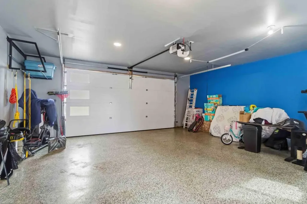 137 Richardson Lane N Fort Mcmurray AB T9J 1L9