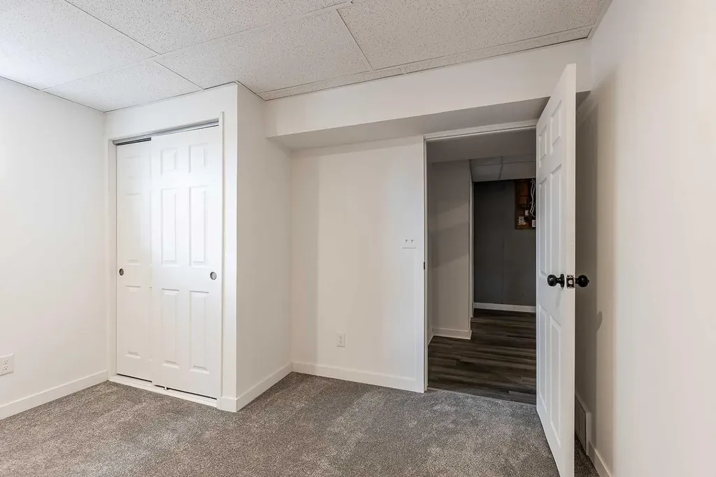 320 16 Street NE Medicine Hat AB T1A 7L9