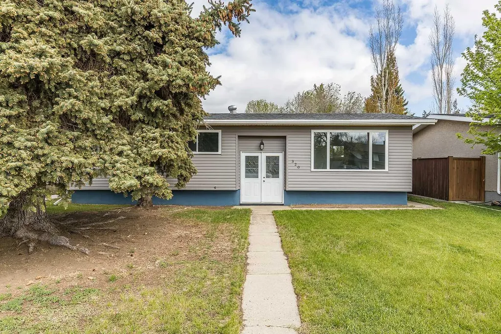 320 16 Street NE Medicine Hat AB T1A 7L9