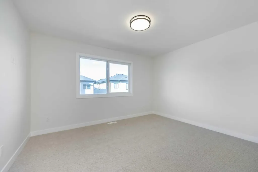 126 Sandpiper Chestermere AB T1X2S8