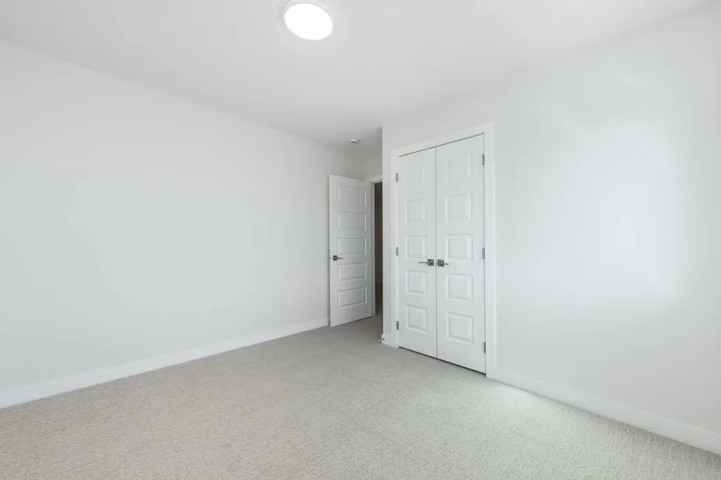 126 Sandpiper Chestermere AB T1X2S8