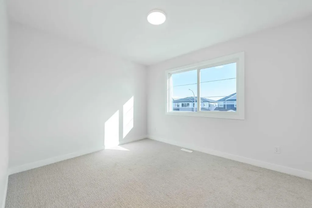 126 Sandpiper Chestermere AB T1X2S8