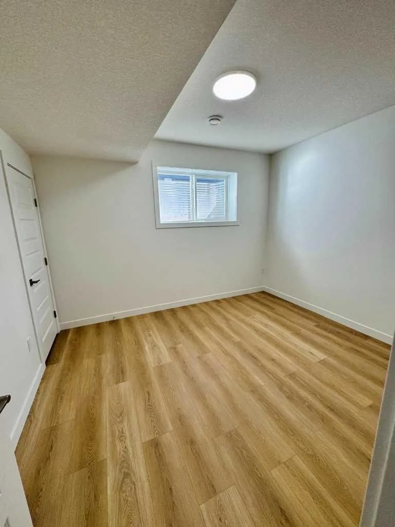 126 Sandpiper Bend Chestermere AB T1X2S8