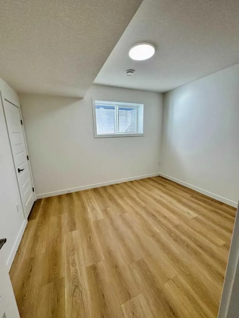 126 Sandpiper Chestermere AB T1X2S8
