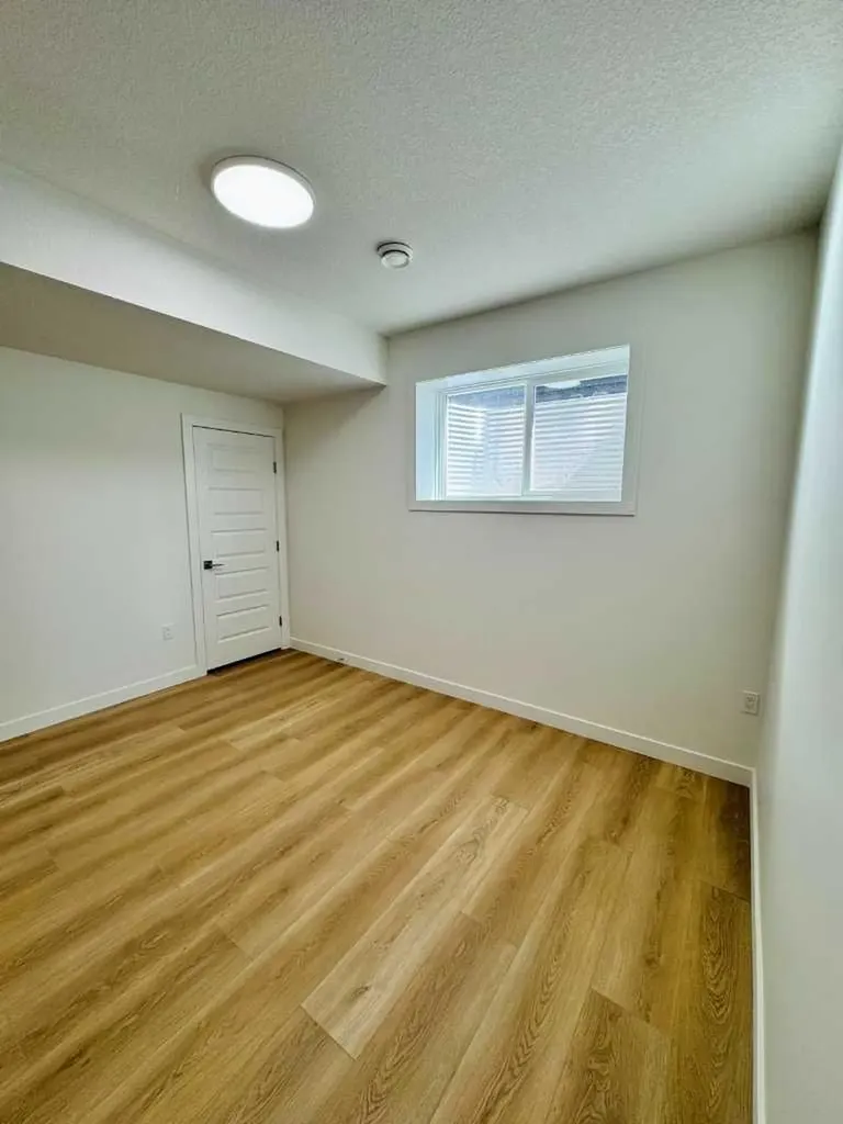 126 Sandpiper Chestermere AB T1X2S8
