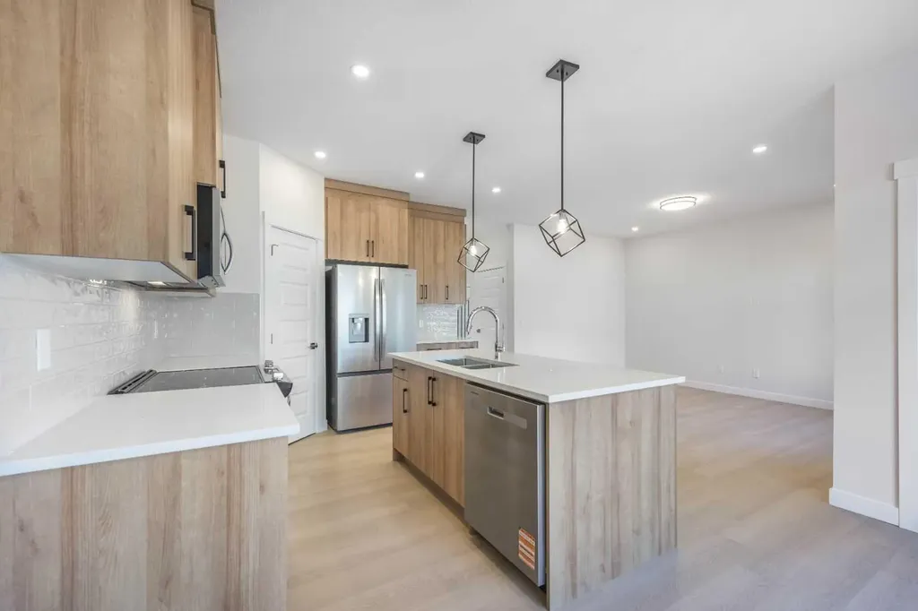 126 Sandpiper Chestermere AB T1X2S8
