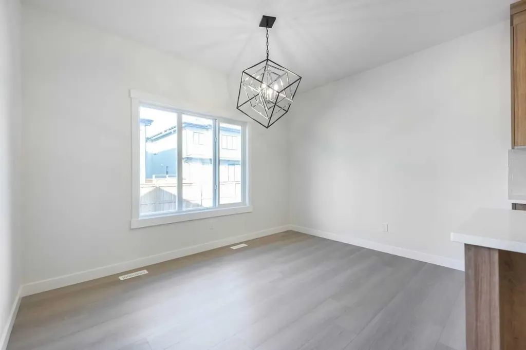 126 Sandpiper Chestermere AB T1X2S8