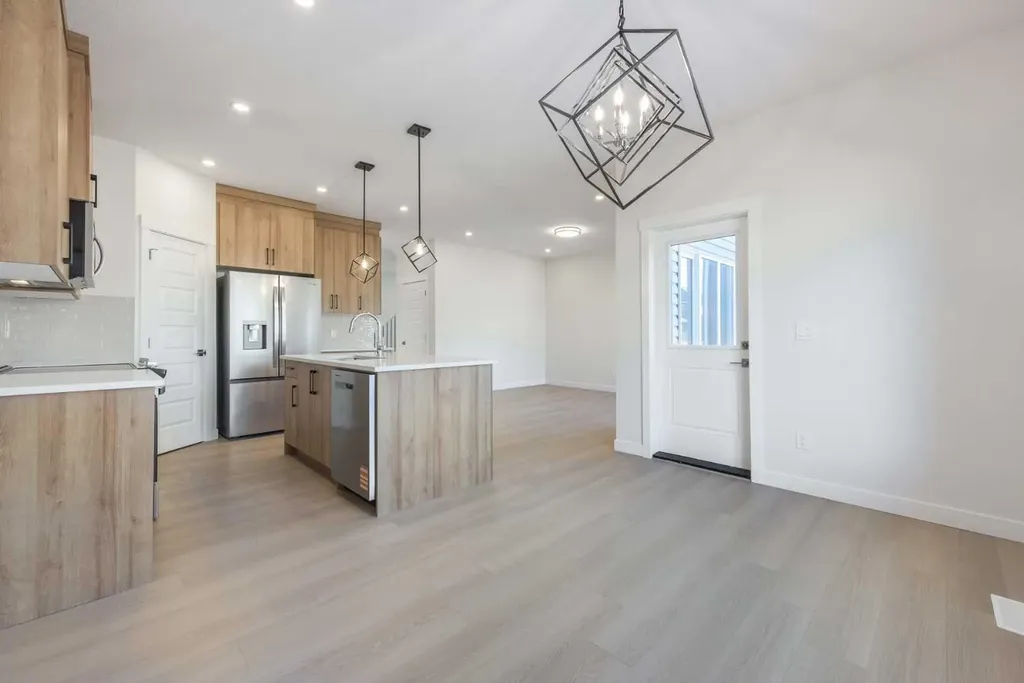 126 Sandpiper Chestermere AB T1X2S8
