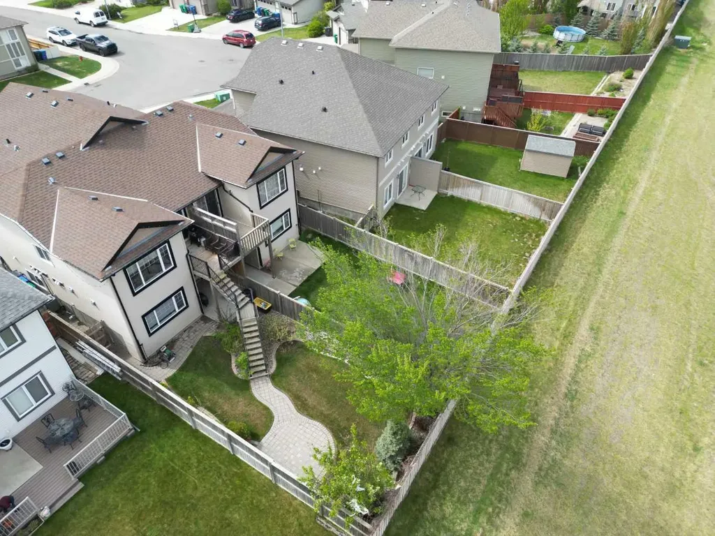 751 Silkstone Close W Lethbridge AB T1J 4B9