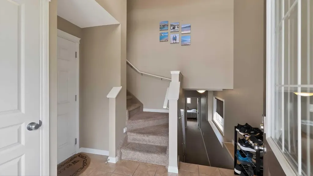 751 Silkstone Close W Lethbridge AB T1J 4B9