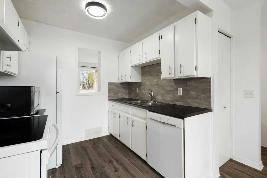 500 Allen Street SE Airdrie AB T4B 1J5
