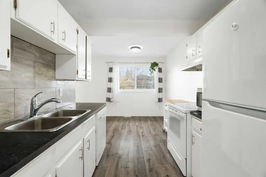 500 Allen Street SE Airdrie AB T4B 1J5