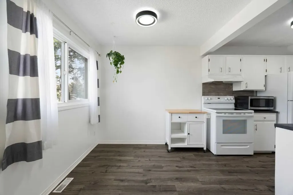 500 Allen Street SE Airdrie AB T4B 1J5
