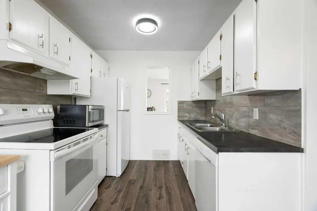 500 Allen Street SE Airdrie AB T4B 1J5