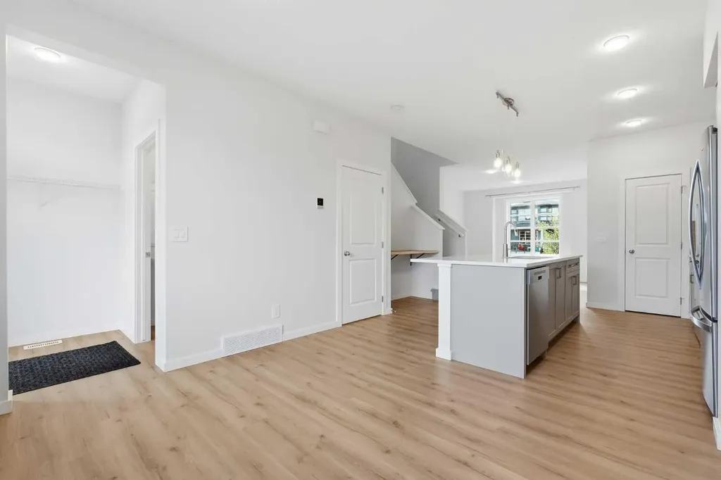 176 Walcrest Boulevard SE Calgary AB T2X4L6