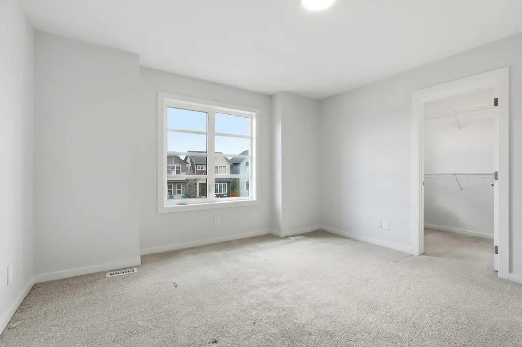 176 Walcrest Boulevard SE Calgary AB T2X4L6