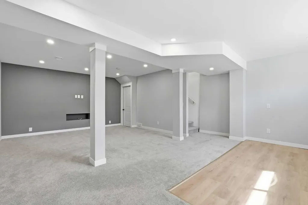 176 Walcrest Boulevard SE Calgary AB T2X4L6