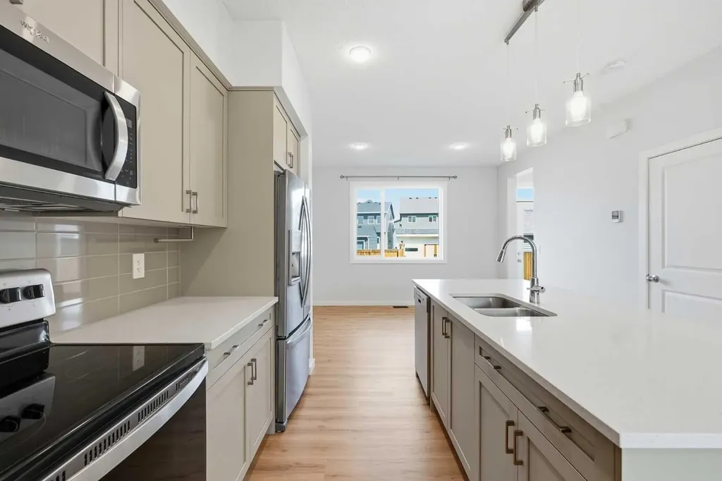 176 Walcrest Boulevard SE Calgary AB T2X4L6