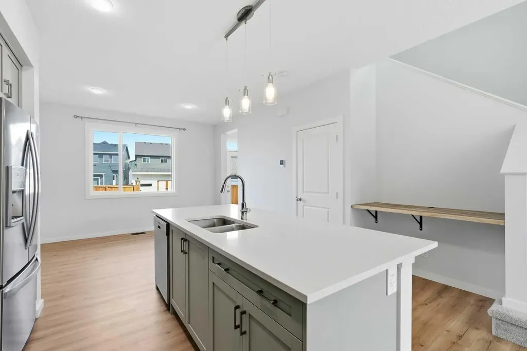 176 Walcrest Boulevard SE Calgary AB T2X4L6
