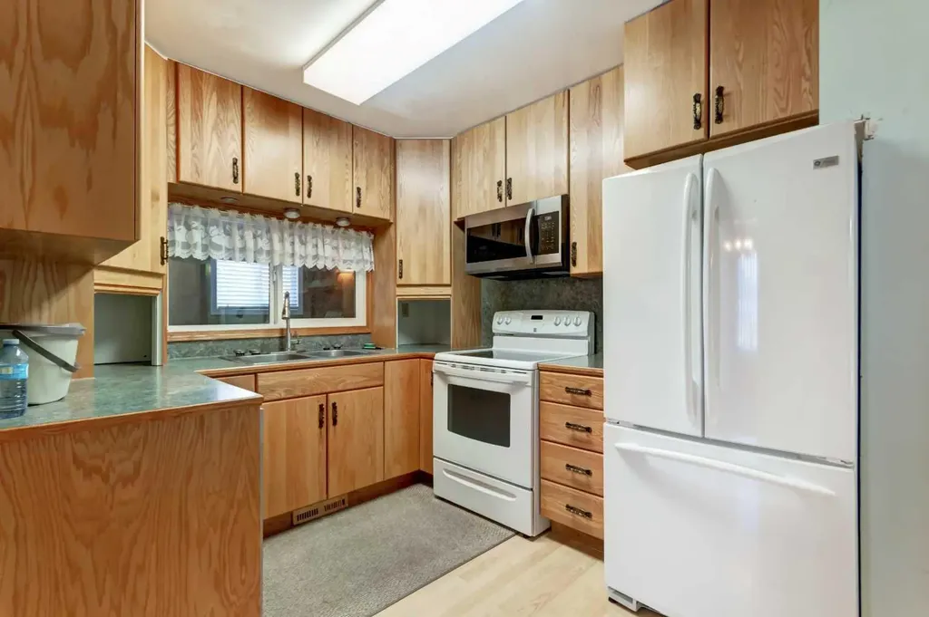 520 Foritana Road SE Calgary AB T2A 2B6