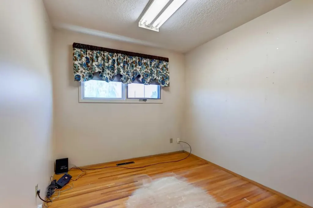 520 Foritana Road SE Calgary AB T2A 2B6