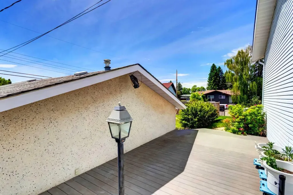 520 Foritana Road SE Calgary AB T2A 2B6