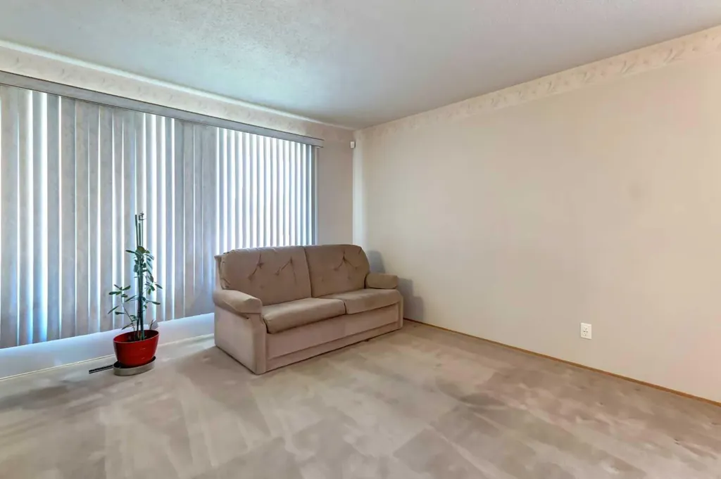 520 Foritana Road SE Calgary AB T2A 2B6